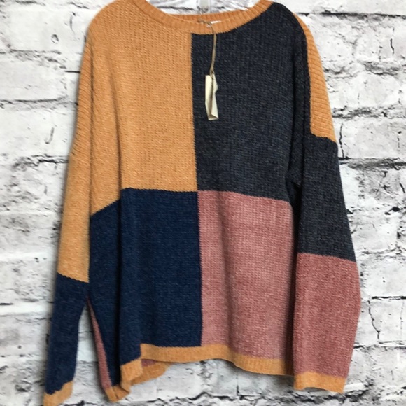Easel Chenille Color Block Oversized Sweater - Picture 10 of 10